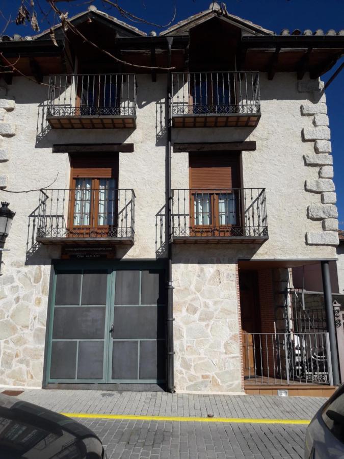 Plaza De La Villa 24 Rascafría Exteriér fotografie
